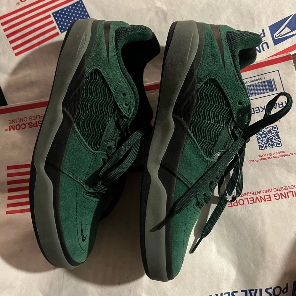 Nike SB Ishod Wair
Gorge Green